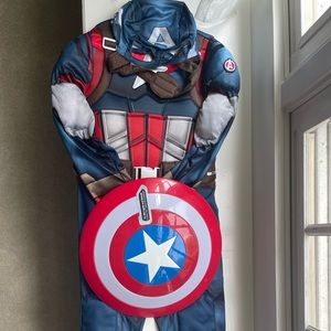 Pre-owned captain American Halloween costume Disney brand 5/6.